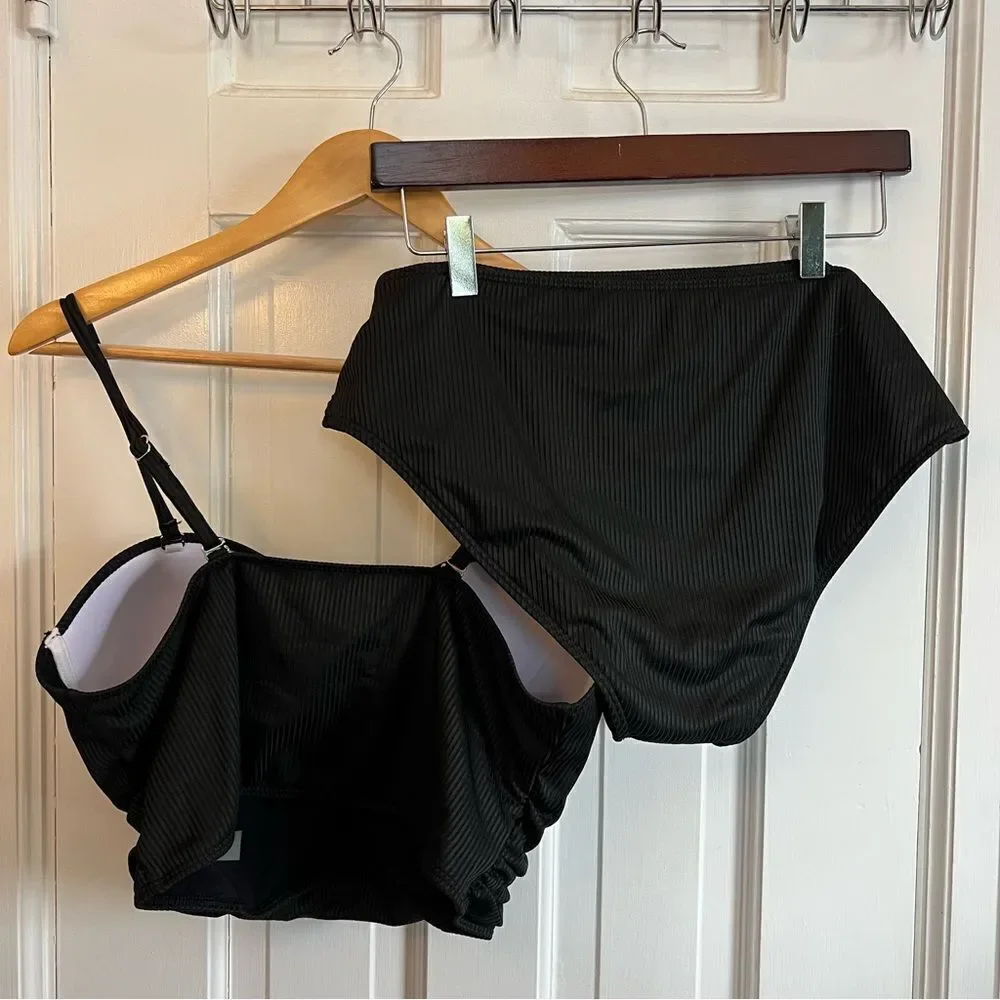 SHEIN Chic Black Two-Piece Push-up Swimsuit
